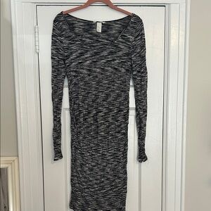 H&M Mama Black and White Long Sleeve Dress